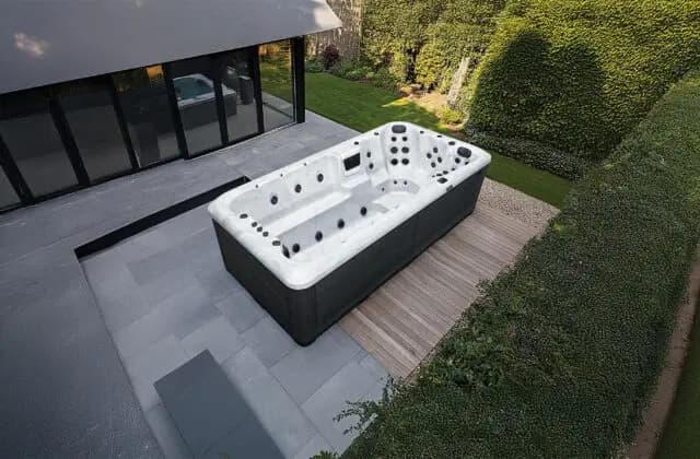 Platinum Spas Titan Swim Spa