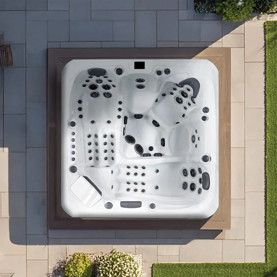 Barcelona Platinum Spas hot tub - overhead view